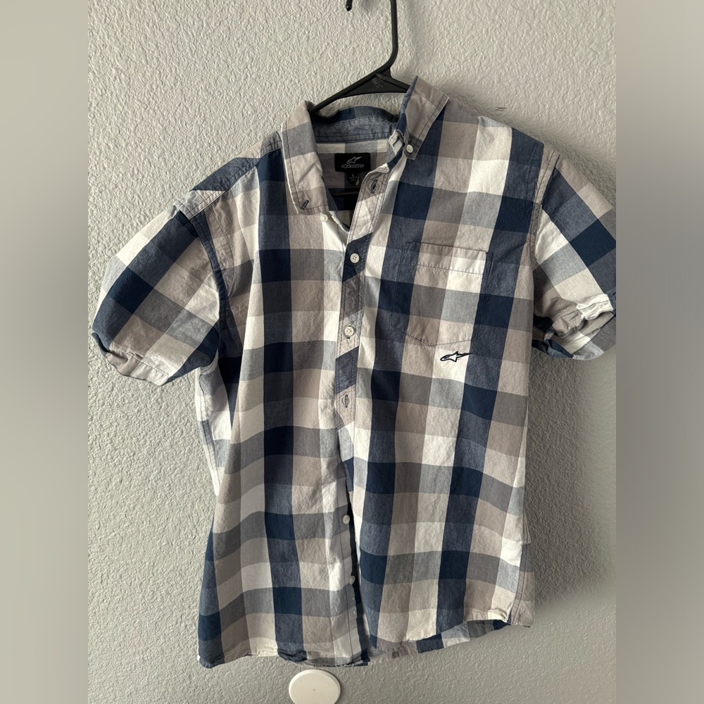Alpine star button up size L